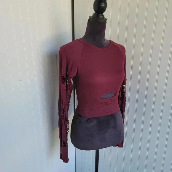 UC Under Control Womens Top Purple Long Sleeve Nylon Stretch Cut Off S / M - Picture 6 of 10